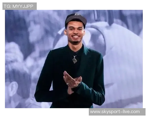 文班亚马新秀赛季表现惊艳场均数据领跑同届球员